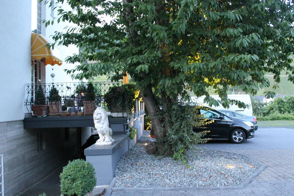 ホテル Haus Marientaler Au Gbr ツェル・アン・デル・モーゼル エクステリア 写真
